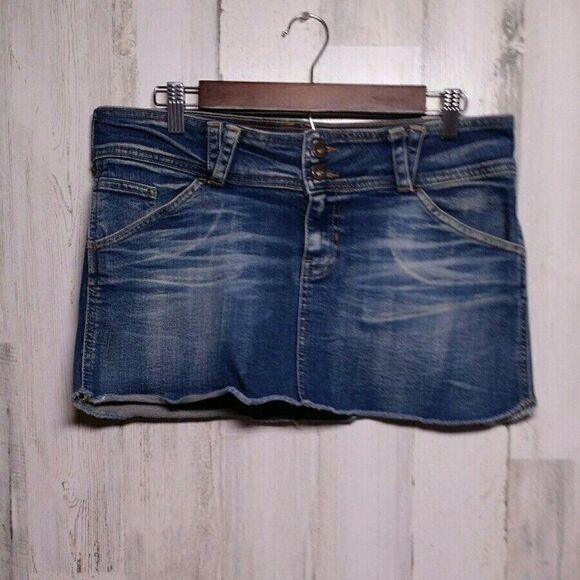 Sicko 19 by Pull & Bear Denim Mini Skirt Size 28 - Picture 1 of 8